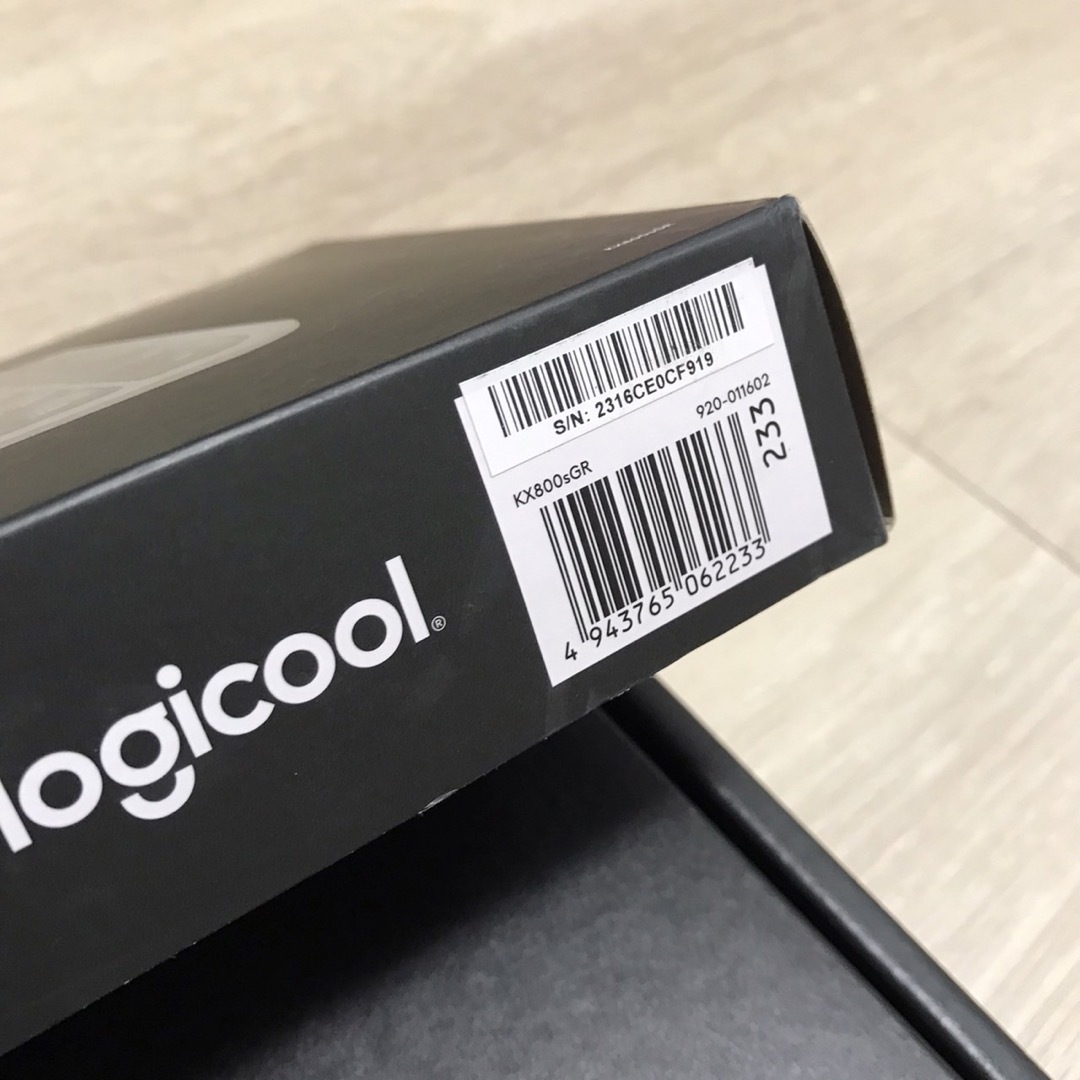 Logicool(ロジクール)の《極美品》ロジクール Logicool KX800S キーボード グラファイト スマホ/家電/カメラのPC/タブレット(PC周辺機器)の商品写真