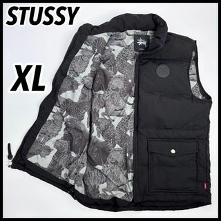 STUSSY - 【即完売品】希少XL ステューシー ダウンベスト アニマル総柄