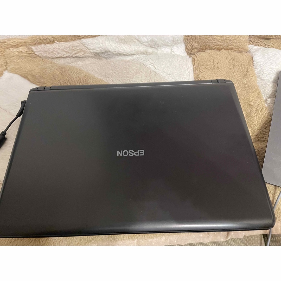Endeavor NY2400S core i5