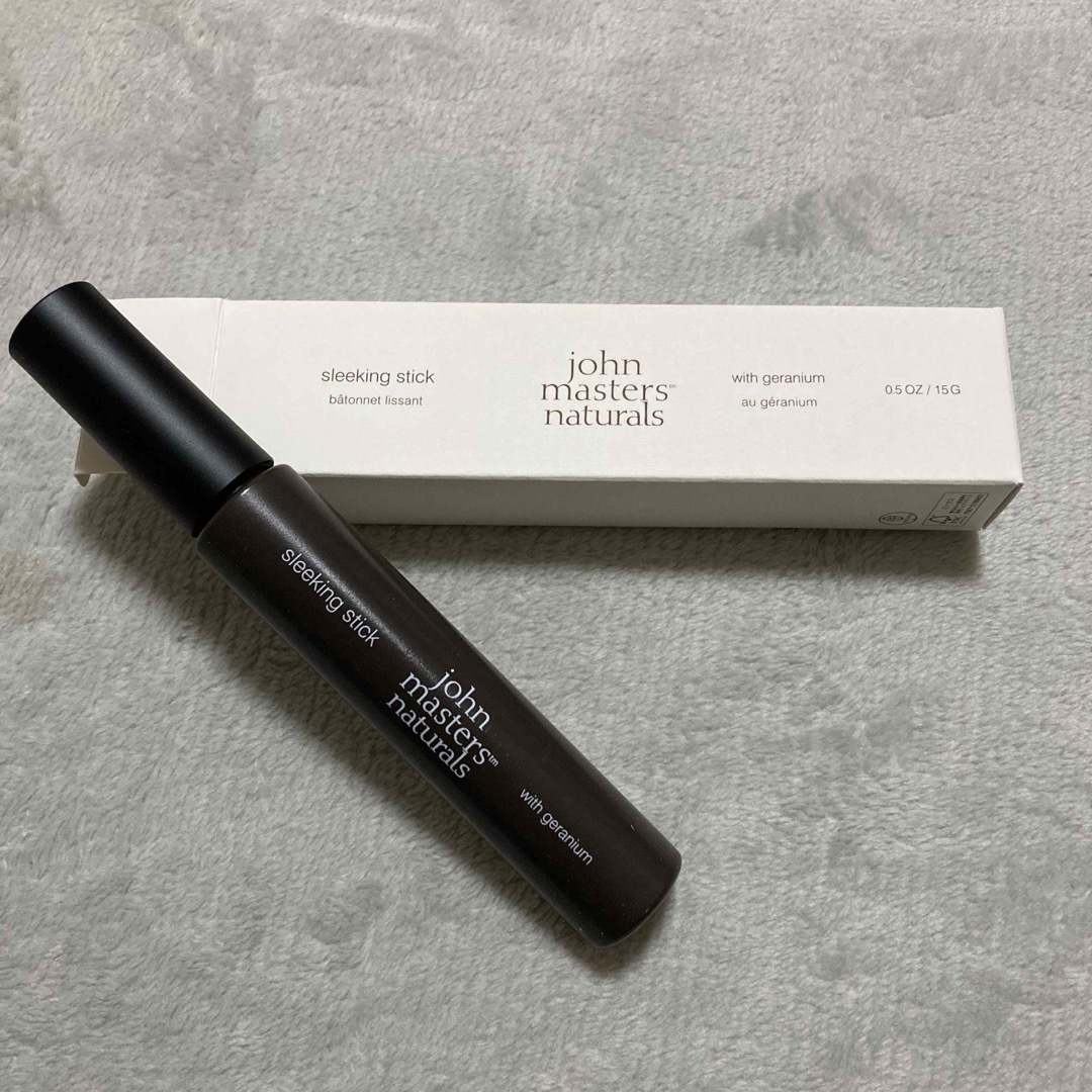 John Masters Organics(ジョンマスターオーガニック)の【値下】ジョンマスターオーガニック スリーキングスティック ヘアワックス 15g コスメ/美容のヘアケア/スタイリング(ヘアワックス/ヘアクリーム)の商品写真