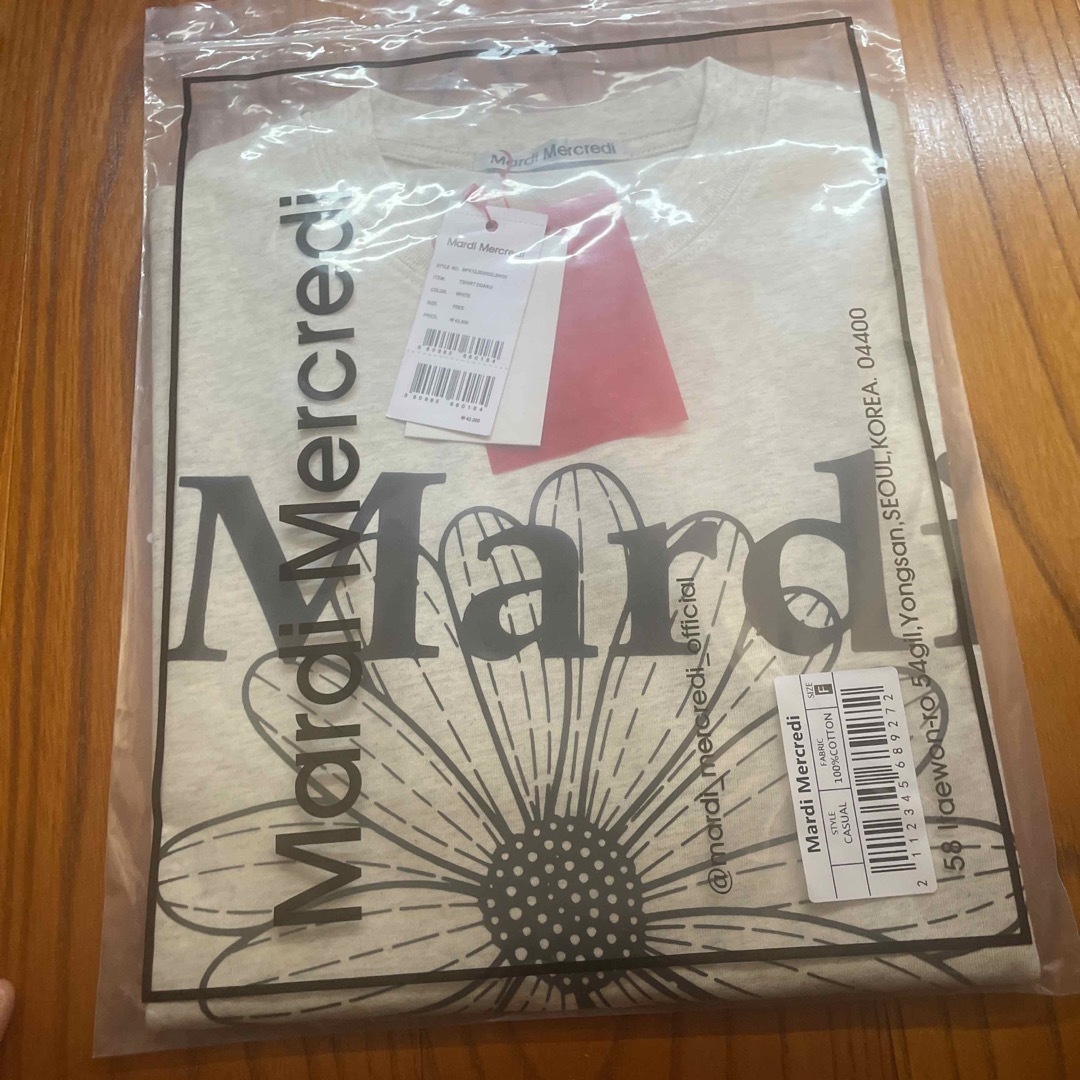 Mardi Mercredi マーディメルクレディtシャツ オートミールブラック