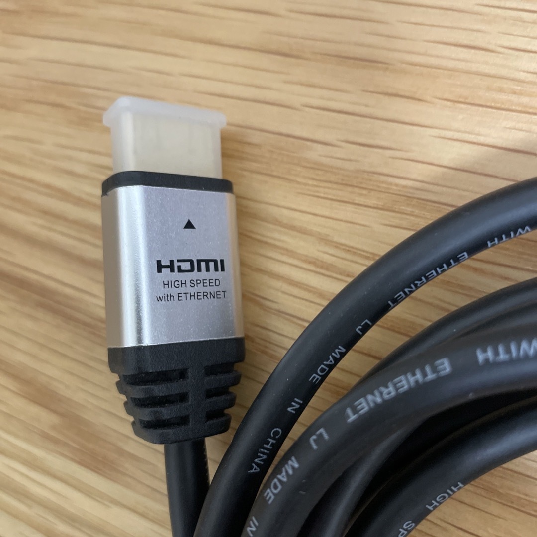 HDMIケーブル スマホ/家電/カメラのテレビ/映像機器(映像用ケーブル)の商品写真