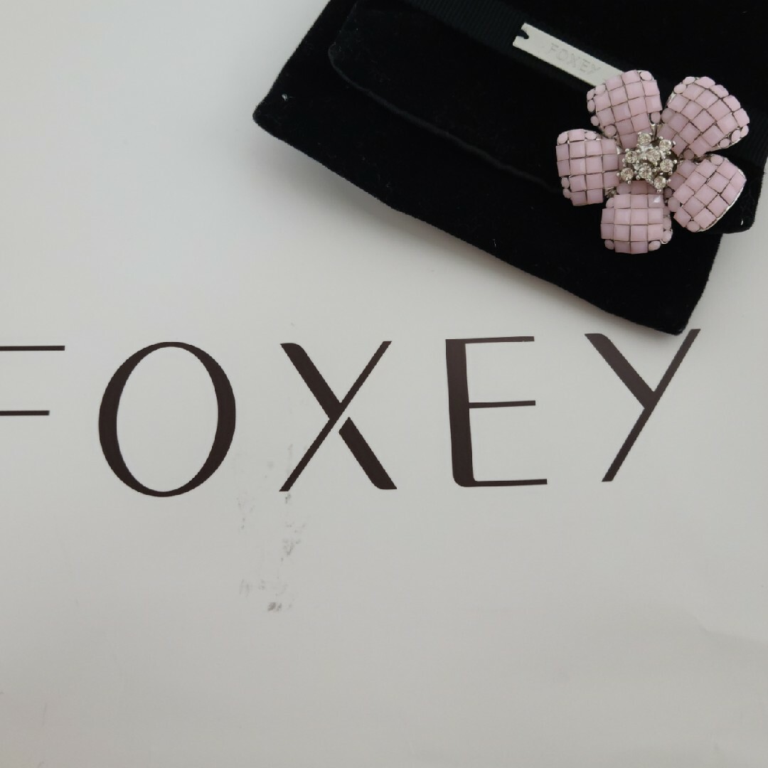 FOXEY - フォクシー！大人気お花ブローチ25300円お品の通販 by りーちゃん's shop｜フォクシーならラクマ