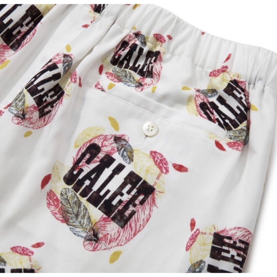 CALEE(キャリー)のCALEE Allover feather amunzen shorts メンズのパンツ(ショートパンツ)の商品写真