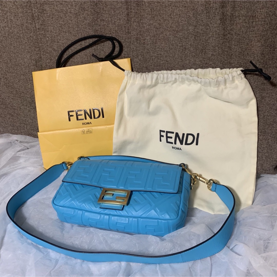 FENDI フェンディ ラージ マンマバケット ハンドバッグ カバン ...