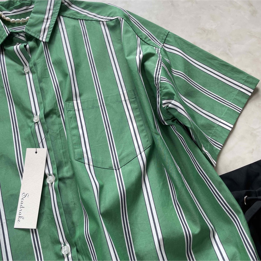 Sugar Rose(シュガーローズ)の新品！シードレイク五分袖ストライプシャツ緑グリーンストライプコットンシャツ レディースのトップス(シャツ/ブラウス(半袖/袖なし))の商品写真