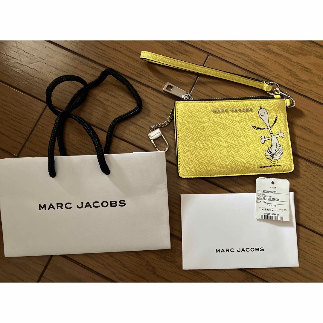 ファッション小物新品★スヌーピー★MARC JACOBS カードケース　定期入れ ミニ財布