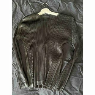 プリーツプリーズイッセイミヤケ(PLEATS PLEASE ISSEY MIYAKE)のPleats Please Issey Miyakeトップス(新品)(シャツ/ブラウス(長袖/七分))