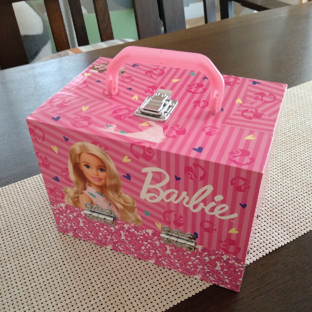 Barbie(バービー)のバービーメイクボックス(箱のみ) エンタメ/ホビーのおもちゃ/ぬいぐるみ(キャラクターグッズ)の商品写真