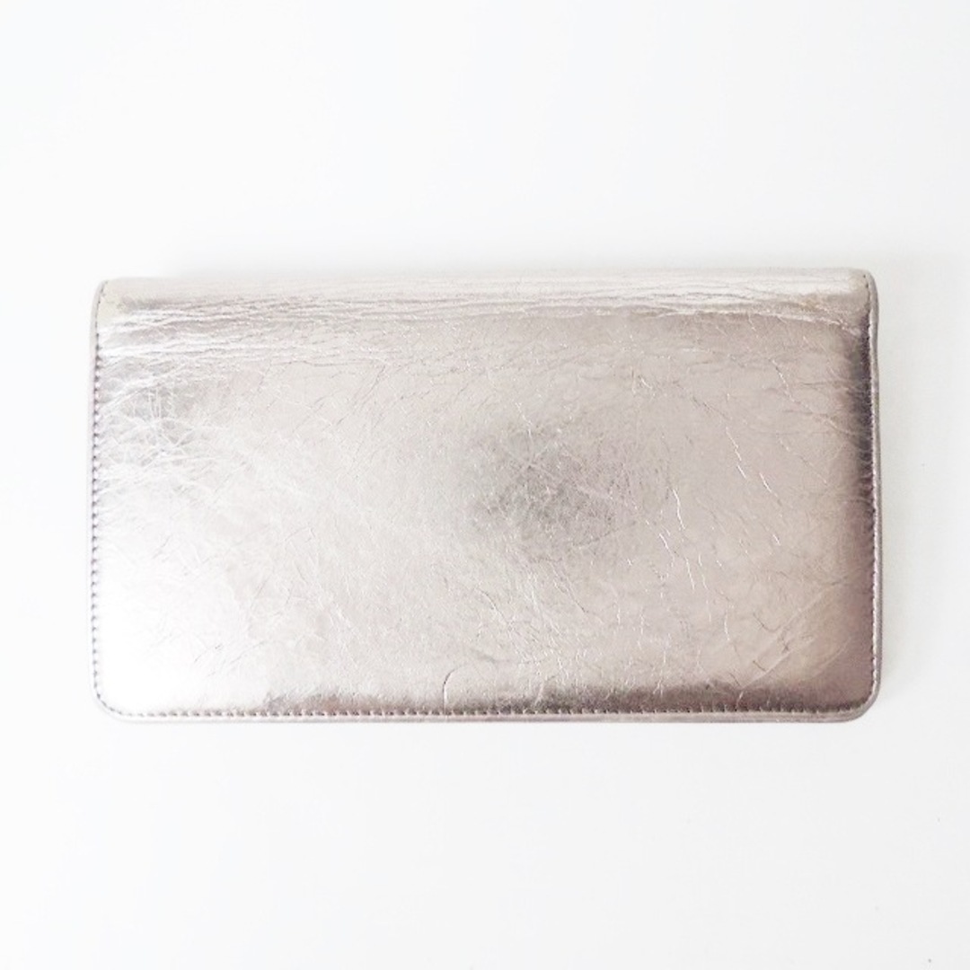 シャネル 長財布 - シルバー レザー シャネル 長財布 - シルバー レザー