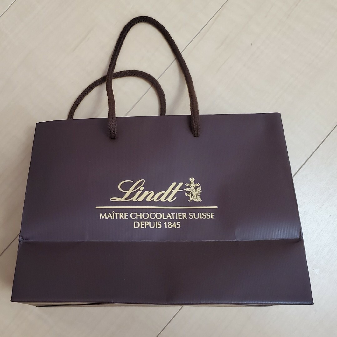 Lindt(リンツ)のLindtのショップバッグ レディースのバッグ(ショップ袋)の商品写真