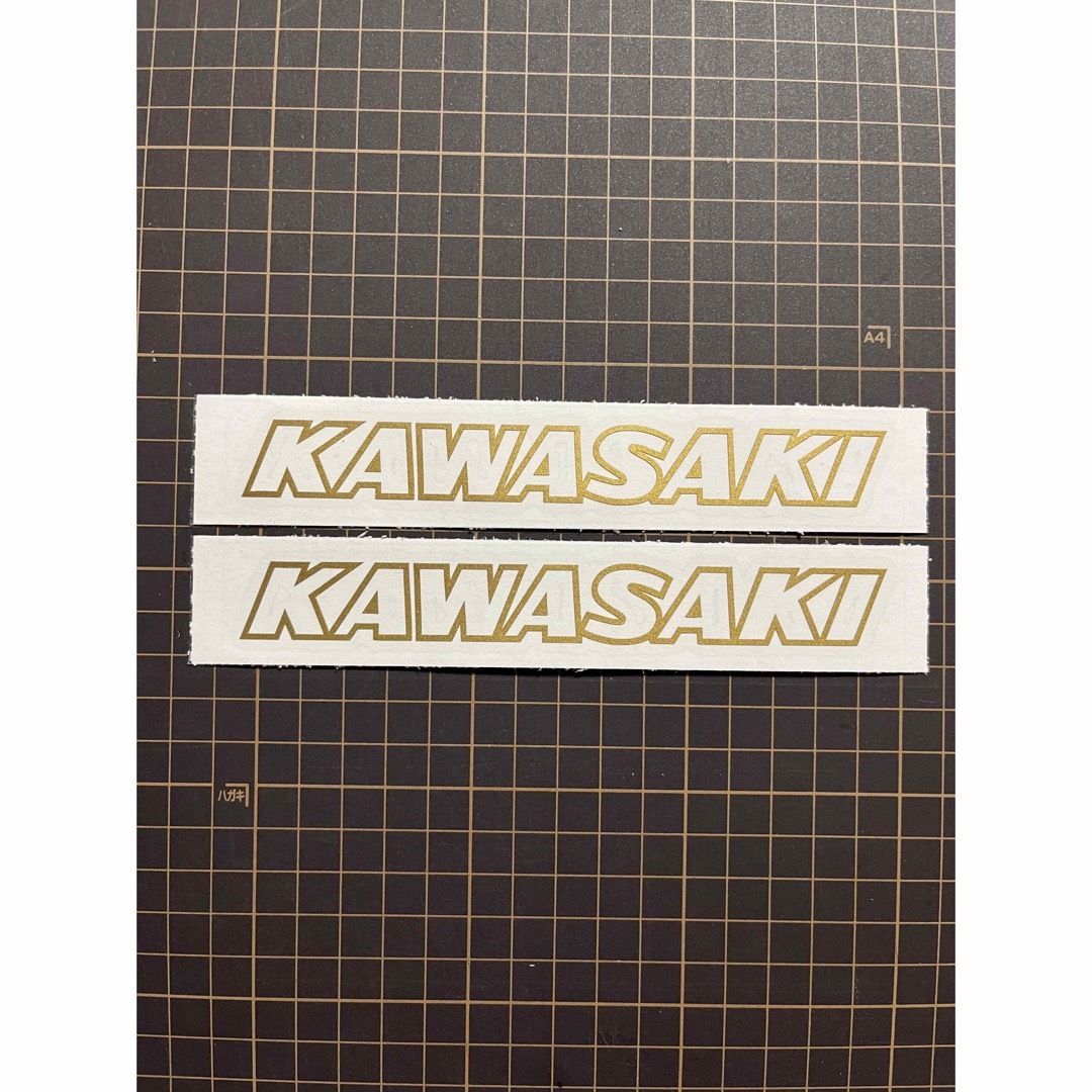 Kawasaki カッティングステッカー　苗字　2枚セット　転写シート付 自動車/バイクのバイク(ステッカー)の商品写真
