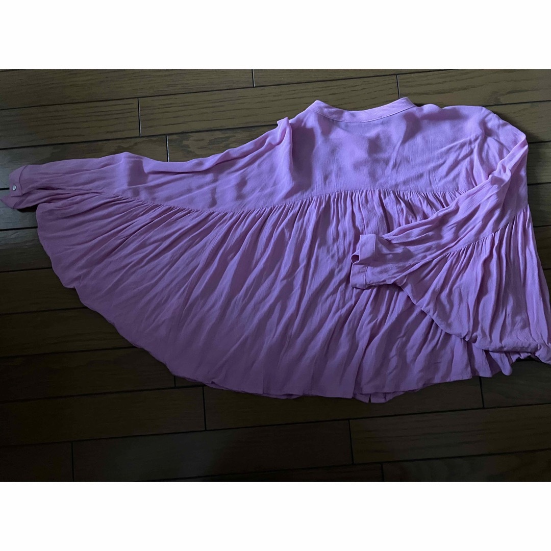 ZARA(ザラ)のZARA ショート丈シャツ　ピンク レディースのトップス(シャツ/ブラウス(長袖/七分))の商品写真