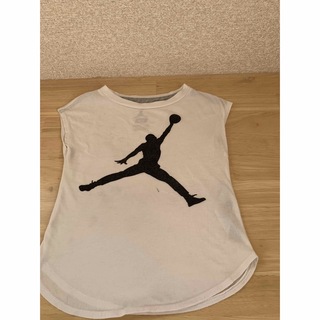 ジョーダン(Jordan Brand（NIKE）)のNIKE ジョーダン　カットソー　2T (Tシャツ/カットソー)