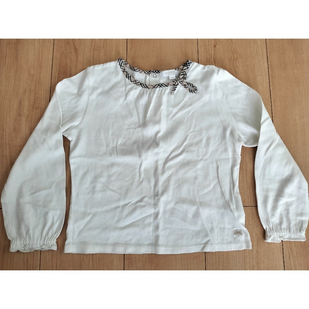 BURBERRY(バーバリー)の※R様専用※　バリー　子供服　120　ロングTシャツ キッズ/ベビー/マタニティのキッズ服女の子用(90cm~)(Tシャツ/カットソー)の商品写真