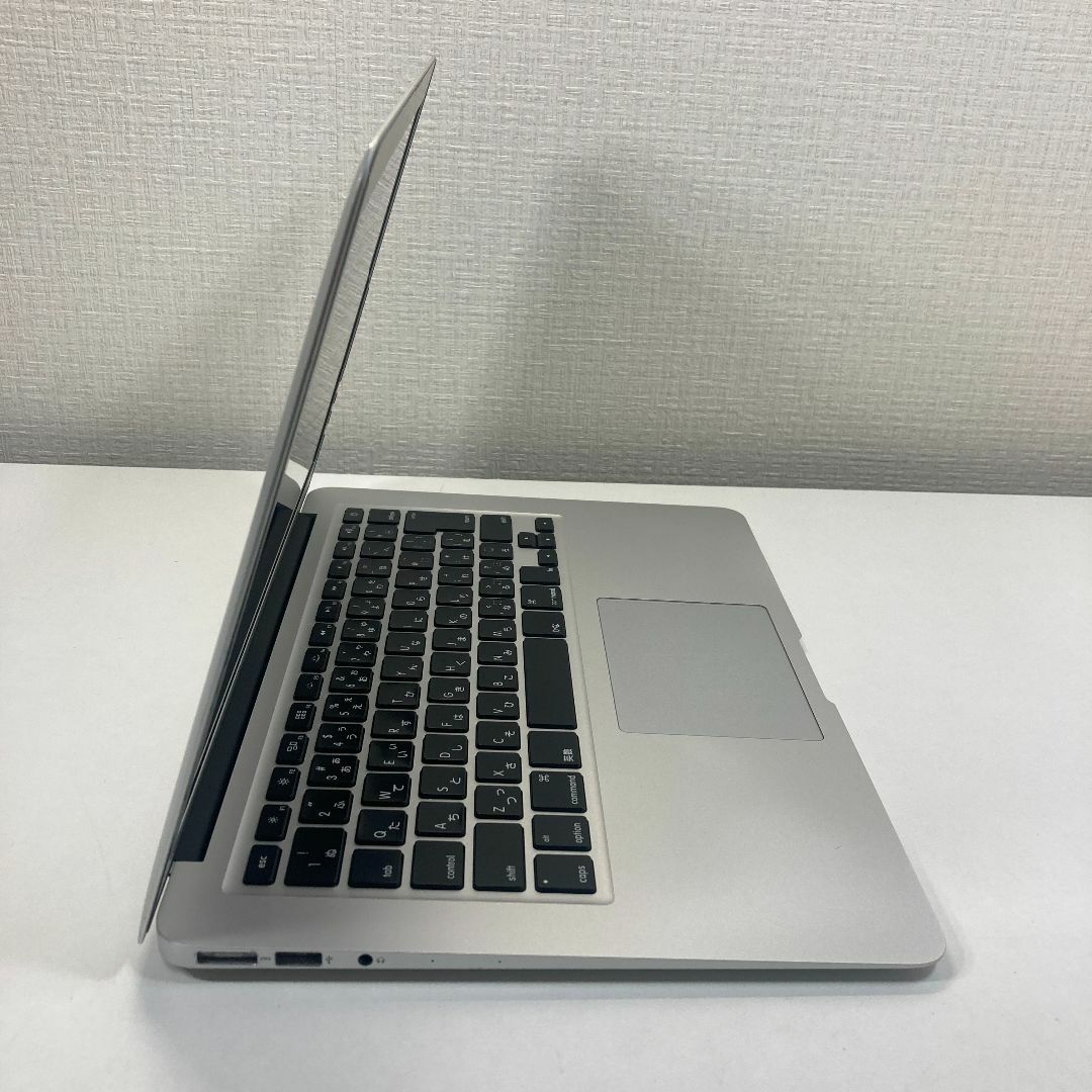 Apple MacBook Air Core i5 ノートパソコン （M68） 3