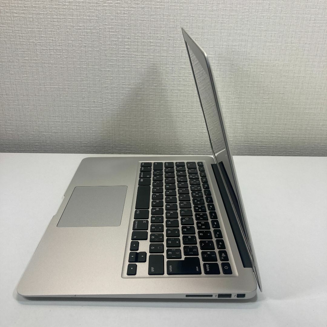 Apple MacBook Air Core i5 ノートパソコン （M68） 4