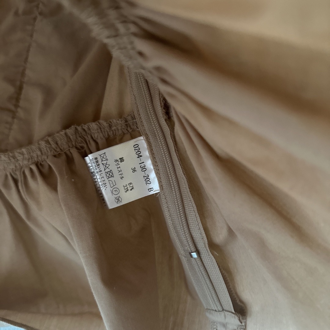 DOUBLE STANDARD CLOTHING(ダブルスタンダードクロージング)のダブスタ　ブロードブラウス　ベージュ レディースのトップス(シャツ/ブラウス(半袖/袖なし))の商品写真