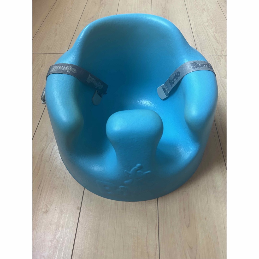 バンボ Bumbo ベビーチェア 腰ベルト付き ブルー　テーブル付き