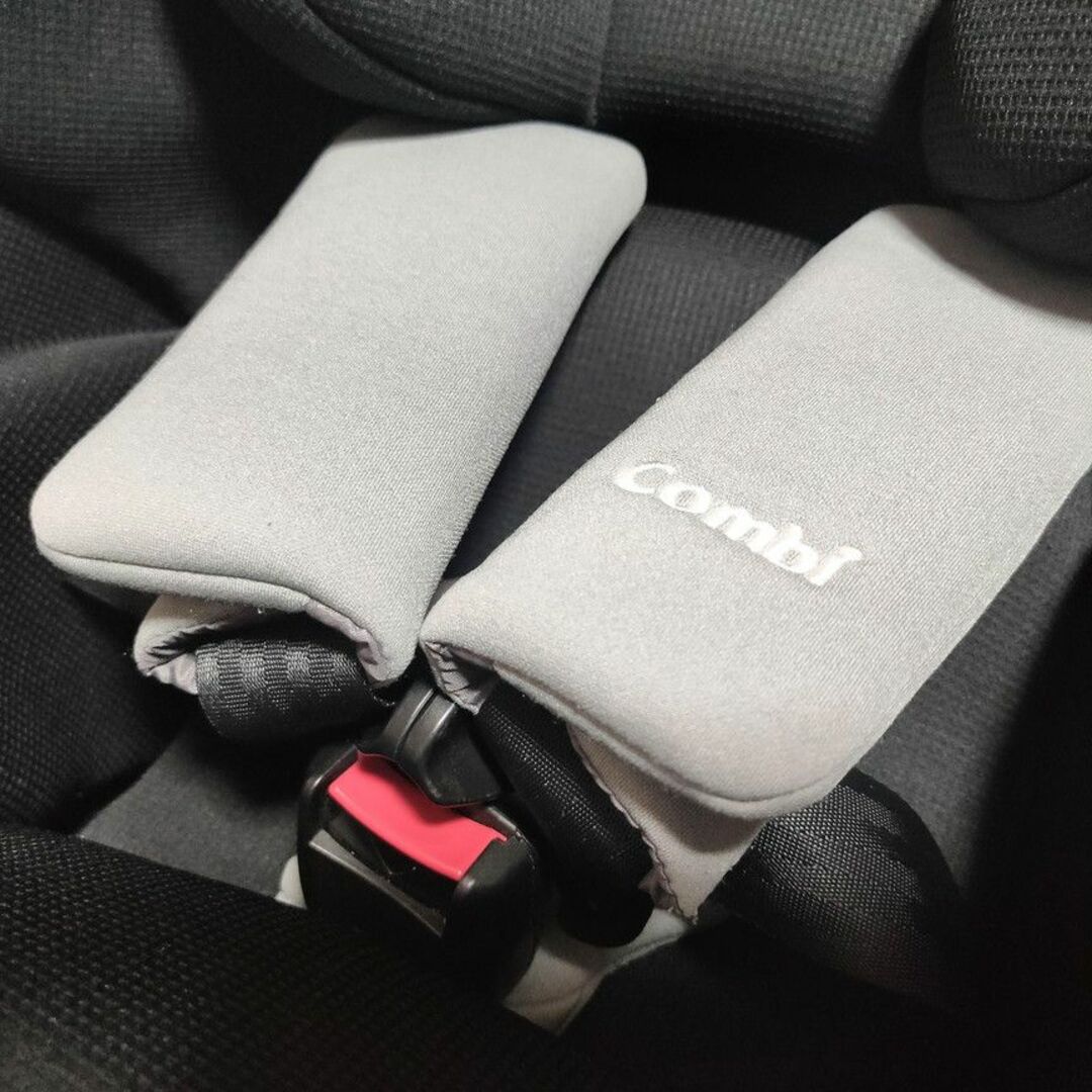 combi(コンビ)の【送料込】コンビ 美品 クルムーヴスマートISOFIX エッグショック キッズ/ベビー/マタニティの外出/移動用品(自動車用チャイルドシート本体)の商品写真