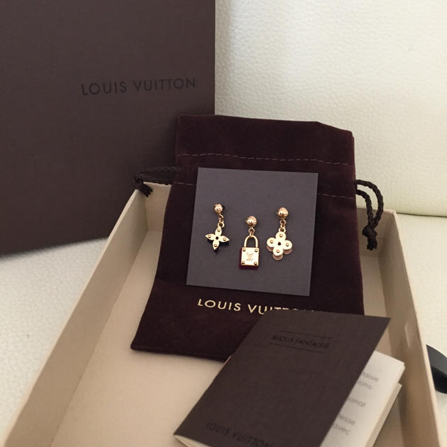 LOUIS VUITTON(ルイヴィトン)の新品未使用！ Louis Vuitton ルイヴィトン ピアス レディースのアクセサリー(ピアス)の商品写真