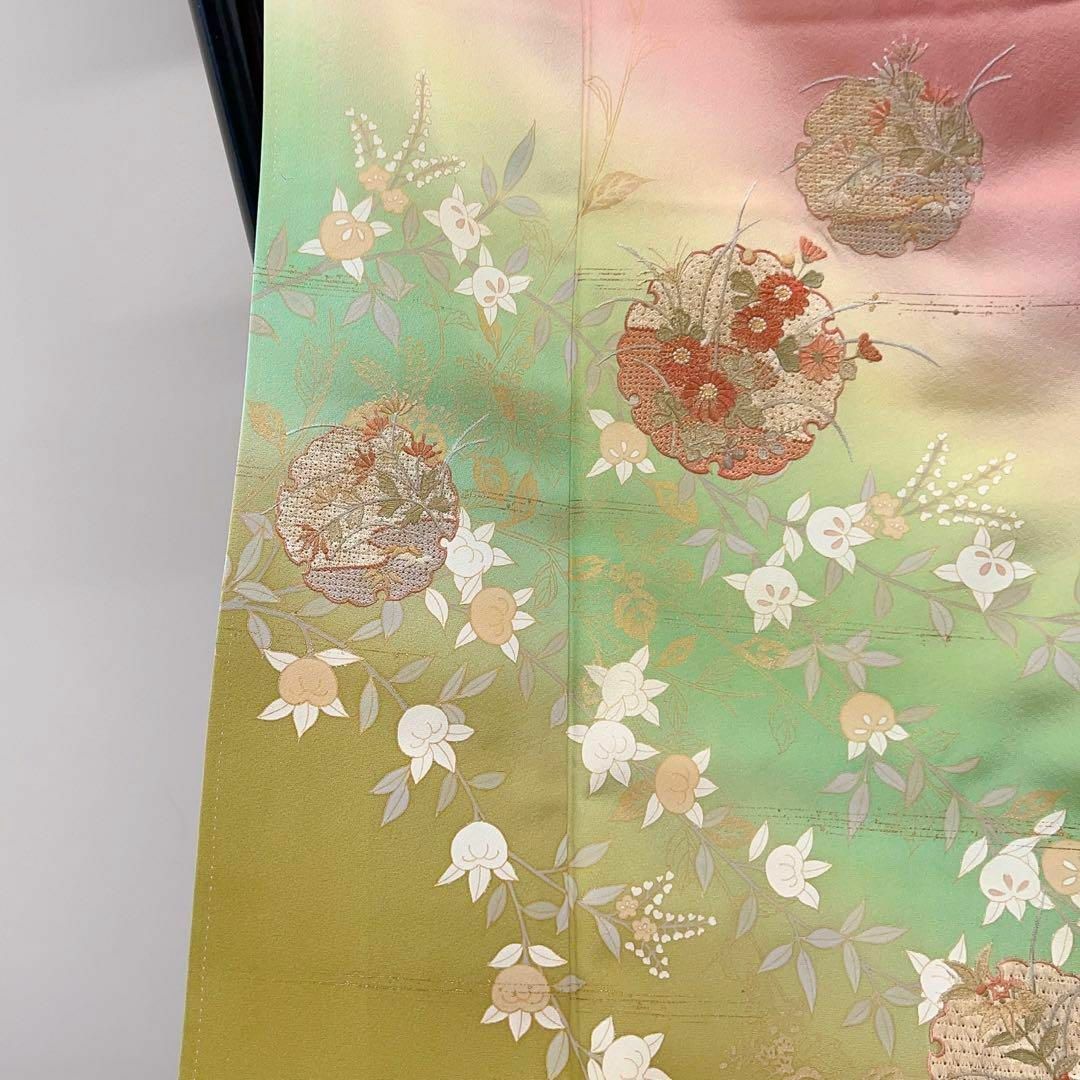 花模様に雪輪紋のスワトウ刺繍 付け下げ 着物