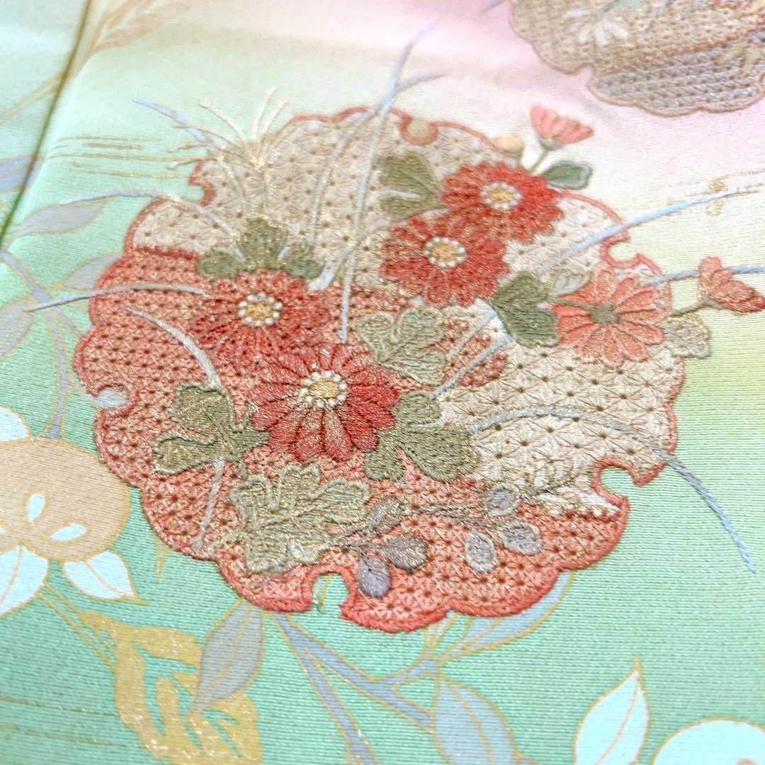 花模様に雪輪紋のスワトウ刺繍 付け下げ 着物
