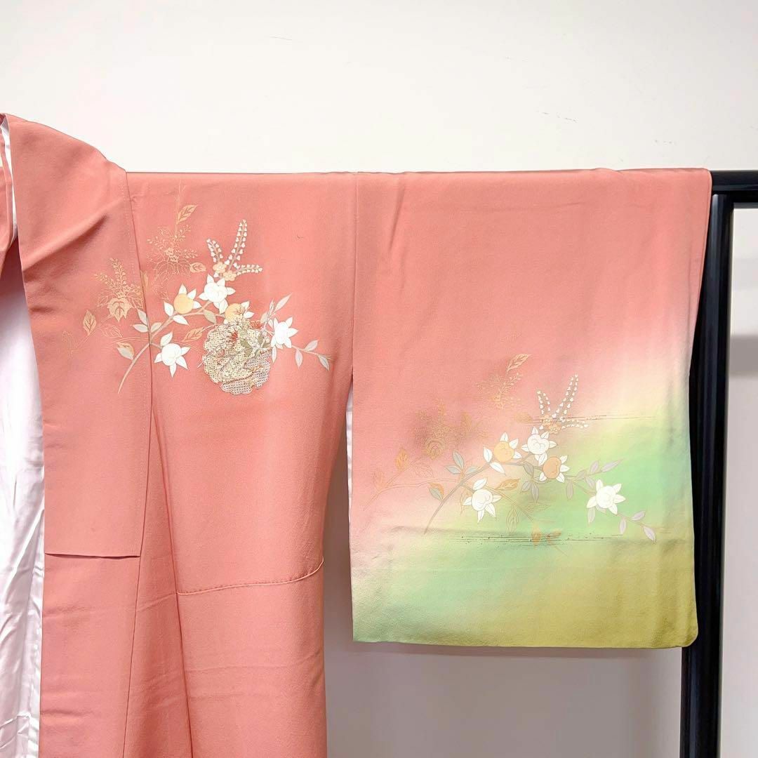 花模様に雪輪紋のスワトウ刺繍 付け下げ 着物