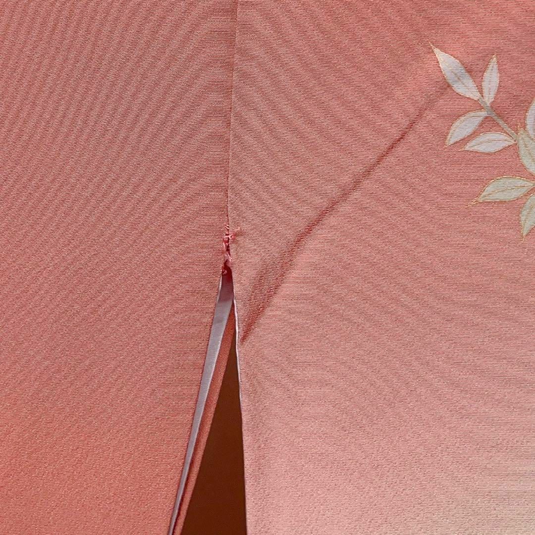 花模様に雪輪紋のスワトウ刺繍 付け下げ 着物