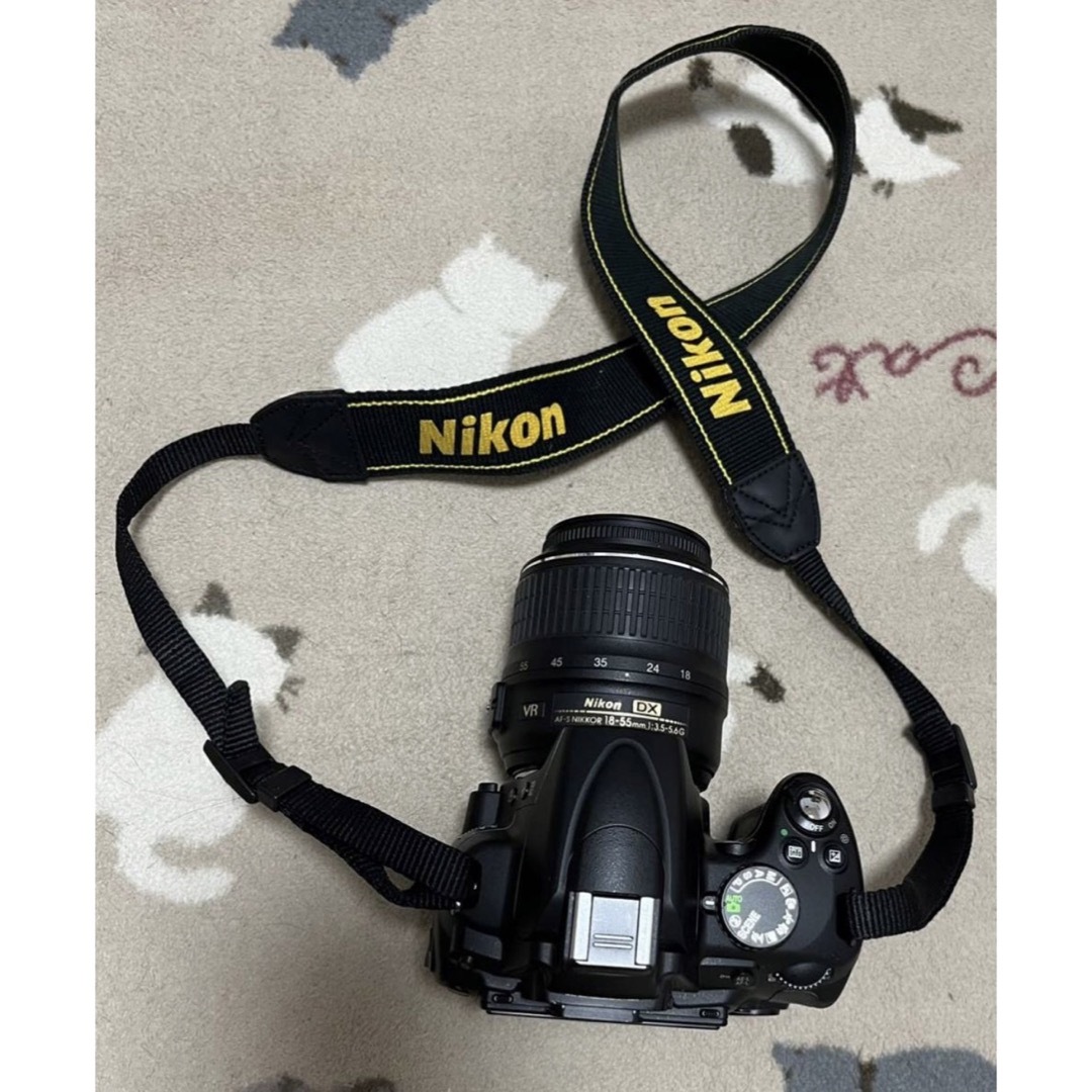 Nikon D5200  ☆標準レンズと単焦点レンズのセット☆備品おまけ付き