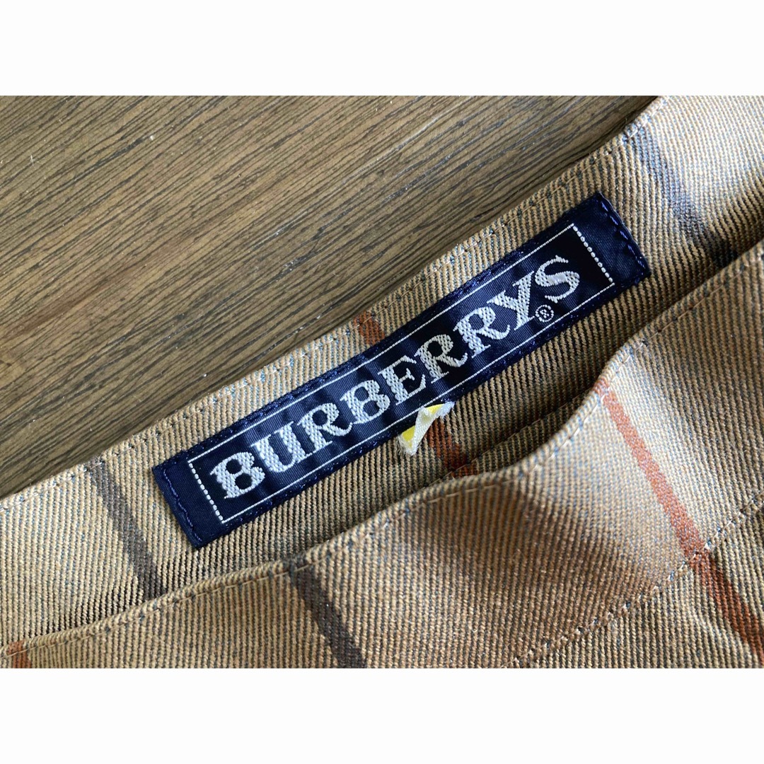 BURBERRY(バーバリー)のBurberry プリーツチェックスカート レディースのスカート(ひざ丈スカート)の商品写真