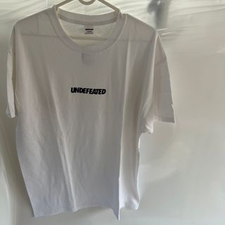 アンディフィーテッド(UNDEFEATED)のUNDEFEATED Tシャツ(Tシャツ/カットソー(半袖/袖なし))