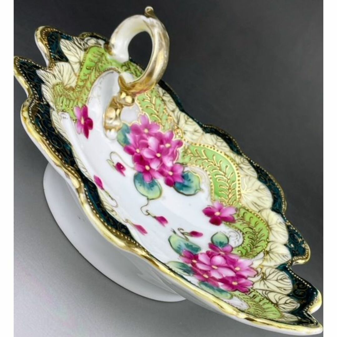 Noritake(ノリタケ)のオールドノリタケ 花文ナッツボウル 19.3㎝ キャンディーボウル 小物入れ インテリア/住まい/日用品のキッチン/食器(食器)の商品写真