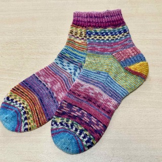 オパール毛糸の手編み靴下　⑤(レッグウェア)
