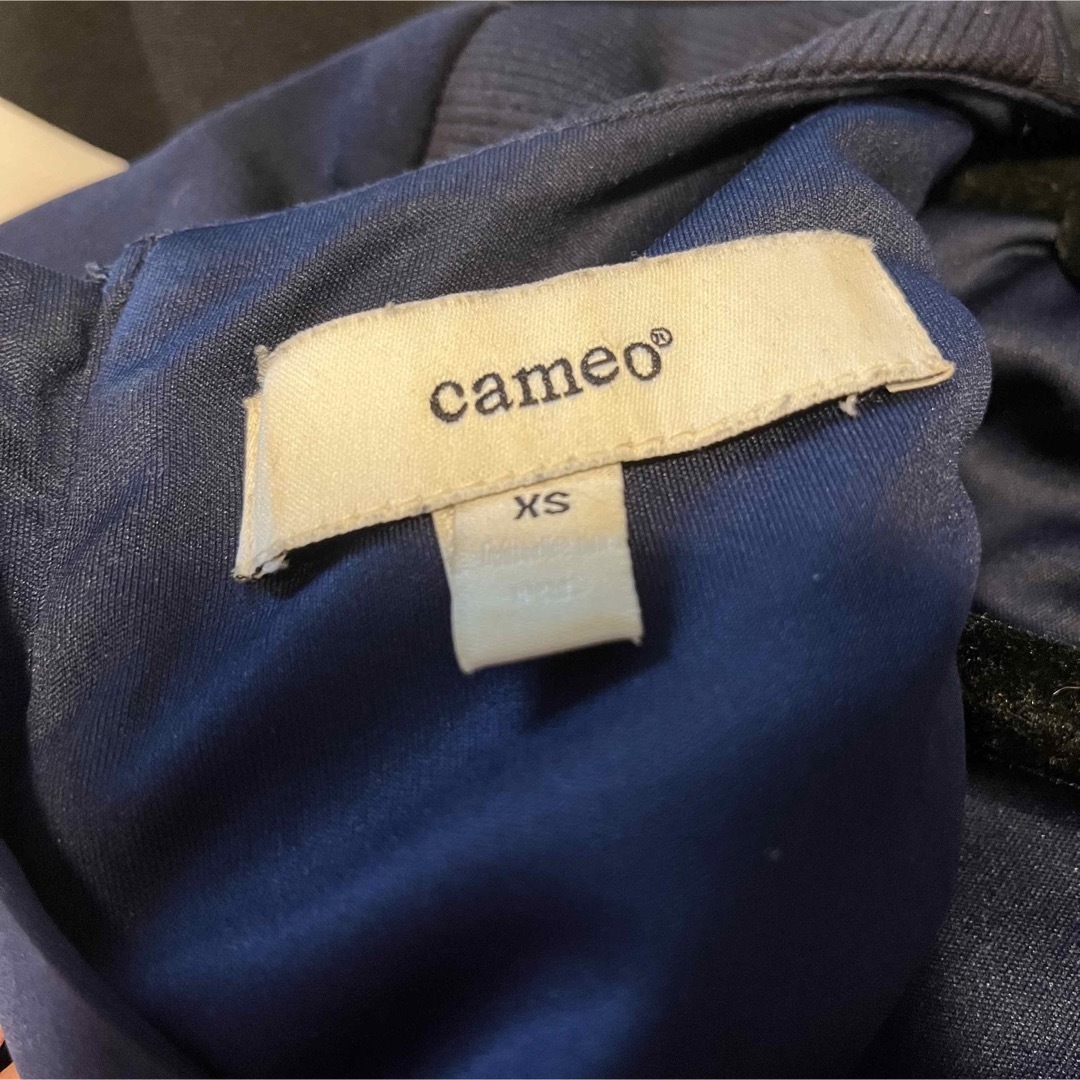 C/MEO COLLECTIVE(カメオコレクティブ)のCAMEO ペプラム　ダークブルー　ネイビー　ワンピース レディースのワンピース(ひざ丈ワンピース)の商品写真