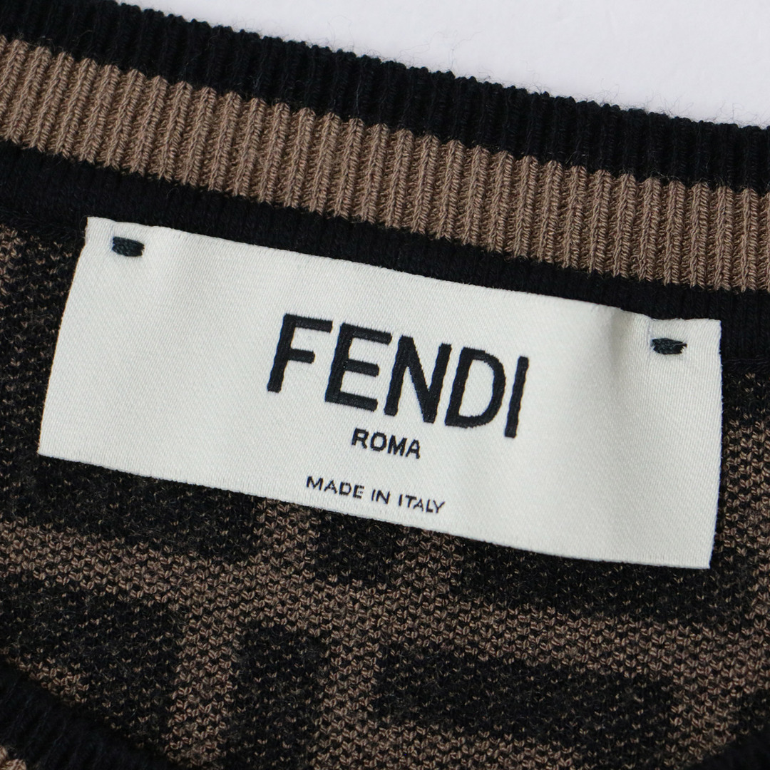 【美品】FENDI フェンディ ニット  ズッカ柄 ビスコースニット半袖ブラック