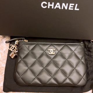 シャネル(CHANEL)の☆新品未使用☆☆レア☆ シャネル　マトラッセ　クラシックミニポーチ　小銭入れ　黒(コインケース)