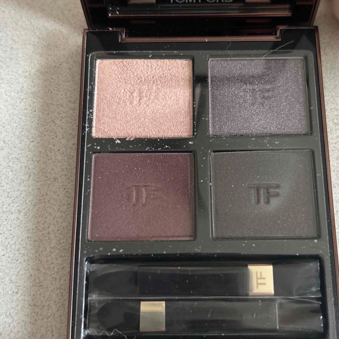 TOM FORD BEAUTY(トムフォードビューティ)のトムフォード　アイカラークォード　39C コスメ/美容のベースメイク/化粧品(アイシャドウ)の商品写真