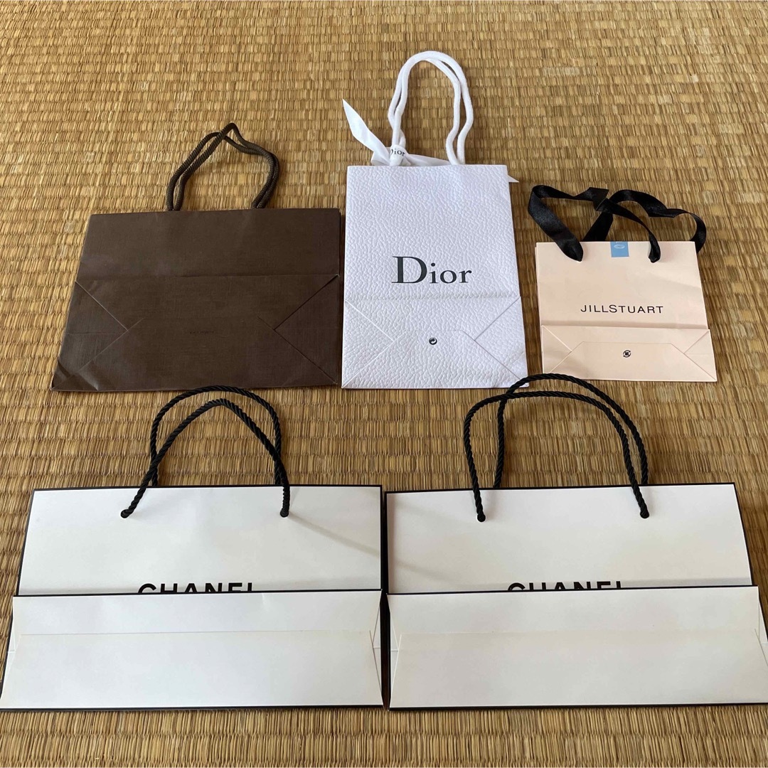 Dior(ディオール)のブランド紙袋まとめ売り　5枚セット レディースのバッグ(ショップ袋)の商品写真