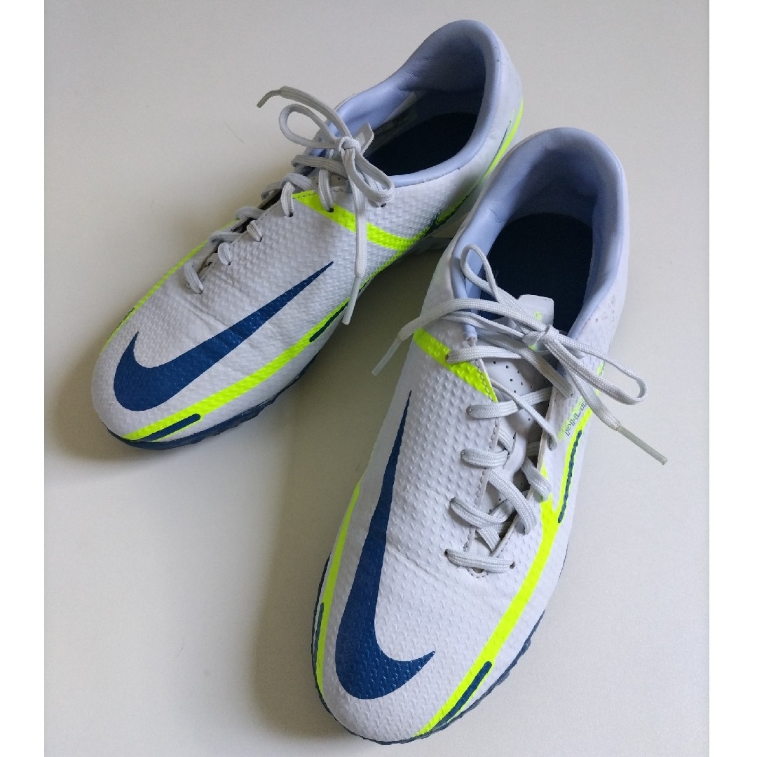 NIKE(ナイキ)のmihita様専用★NIKE★ファントムGT Ⅱ★24.5cm★即購入OK‼ スポーツ/アウトドアのサッカー/フットサル(シューズ)の商品写真