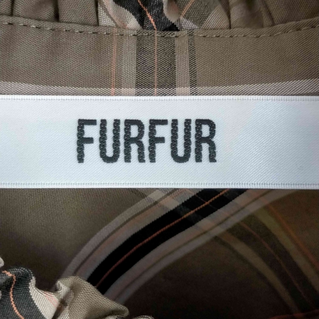 fur fur(ファーファー)のfurfur(ファーファー) フリルヨークブラウス レディース トップス レディースのトップス(シャツ/ブラウス(長袖/七分))の商品写真