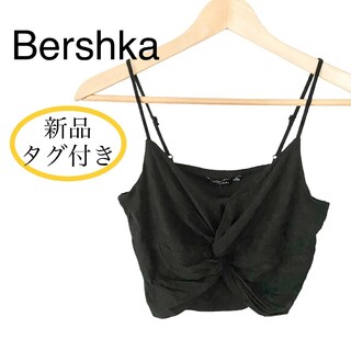 ベルシュカ(Bershka)の新品タグ付き Bershka 胸元アクセント ショート丈 キャミソール ブラック(キャミソール)