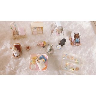 シルバニアファミリー(シルバニアファミリー)のシルバニア　まとめ　赤ちゃん　ベビー　セット　うさぎ　ブランコ　乳母車　ベッド(キャラクターグッズ)