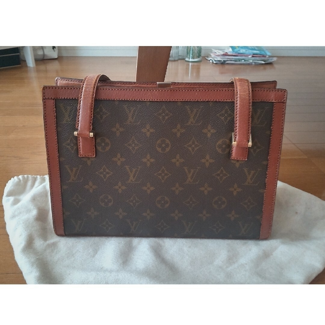 LOUIS VUITTON モノグラム サックバヴォレ