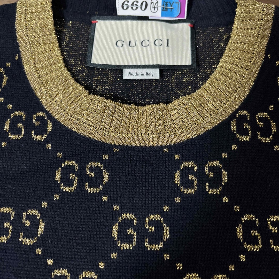 Gucci(グッチ)の専用　　GUCCI Ｍ半袖ニット安室奈美恵さん着用 レディースのトップス(ニット/セーター)の商品写真