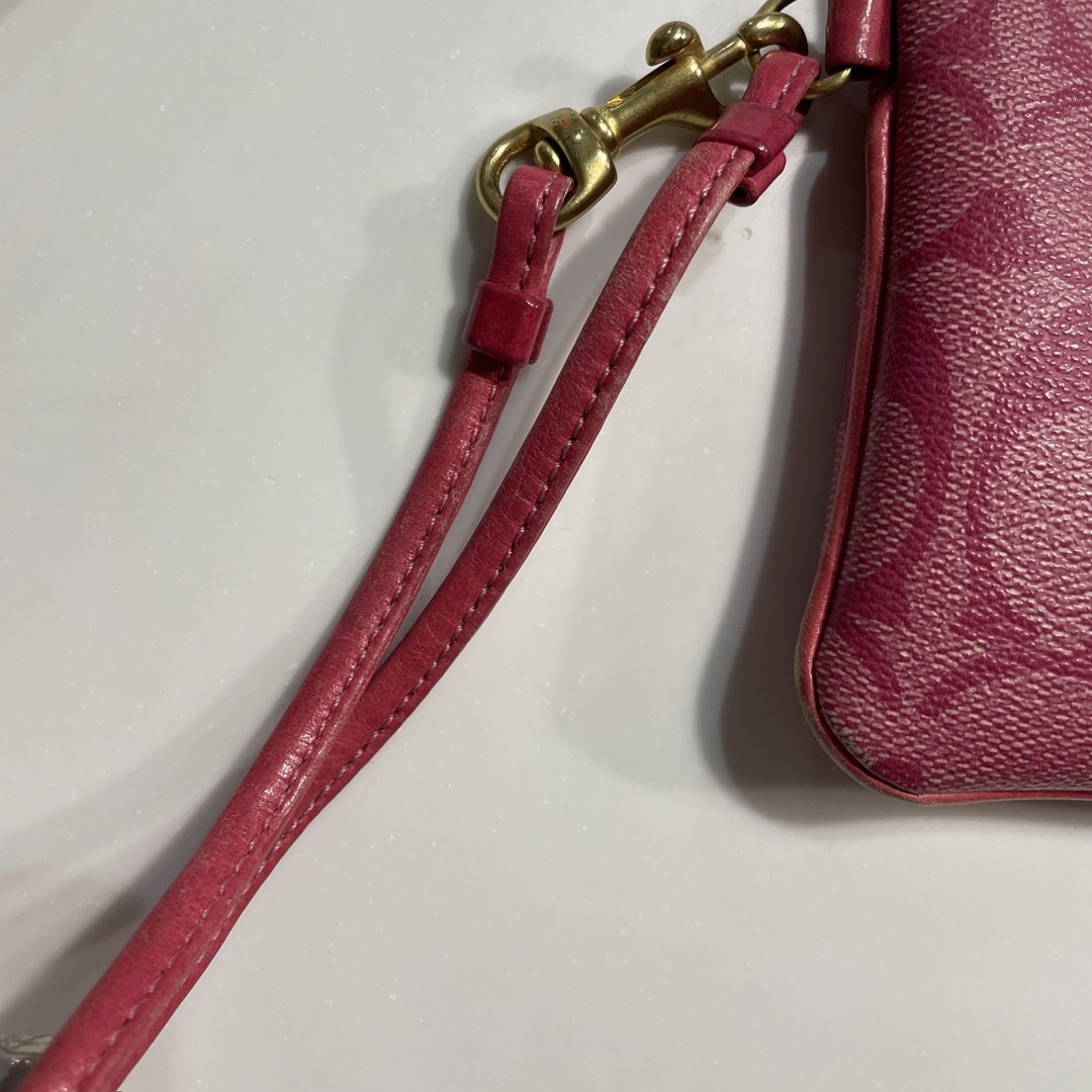 COACH(コーチ)のcoach ポーチ レディースのファッション小物(ポーチ)の商品写真