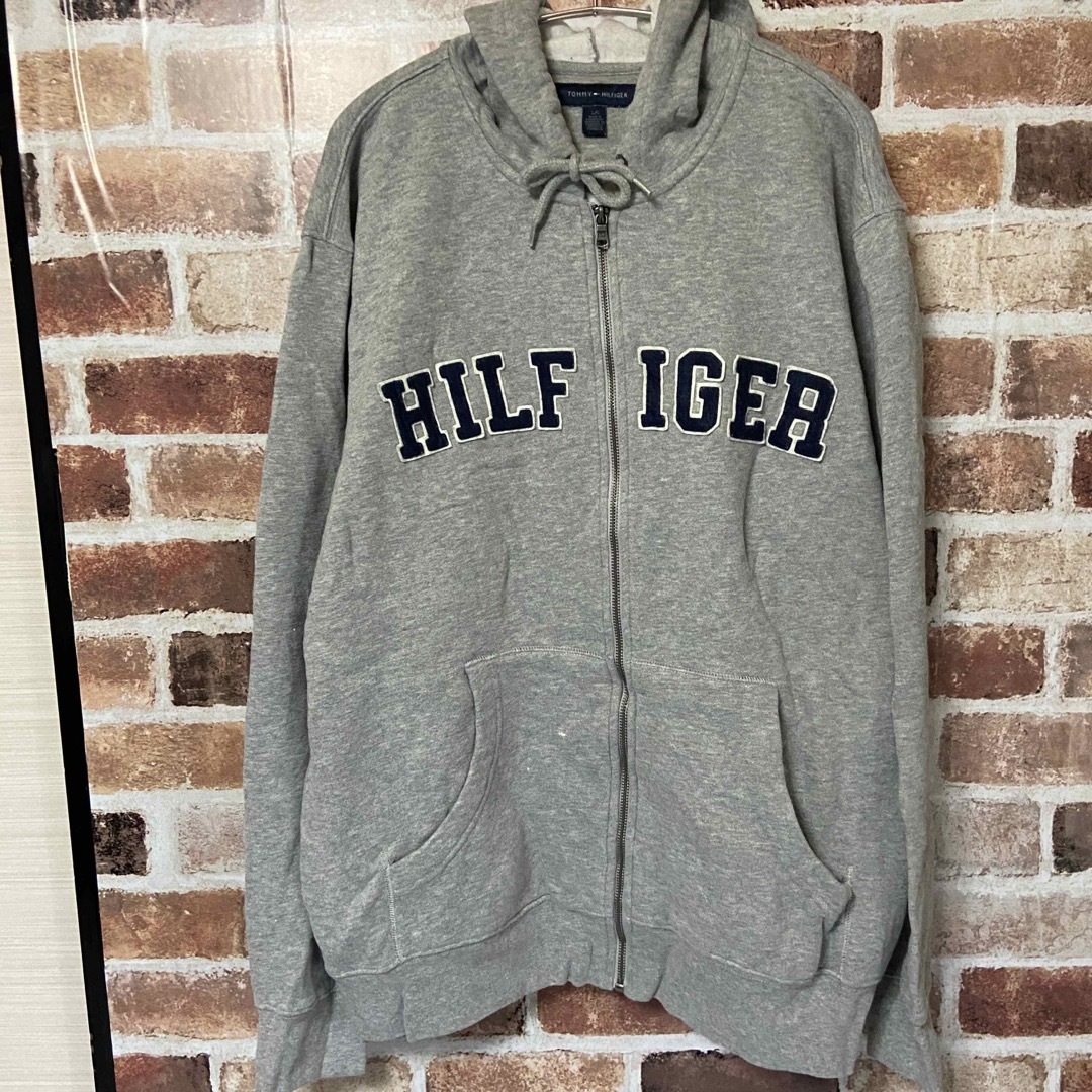 TOMMY HILFIGER(トミーヒルフィガー)のA19 TOMMY HILFIGER ジップパーカー 古着 グレーパーカー メンズのトップス(パーカー)の商品写真