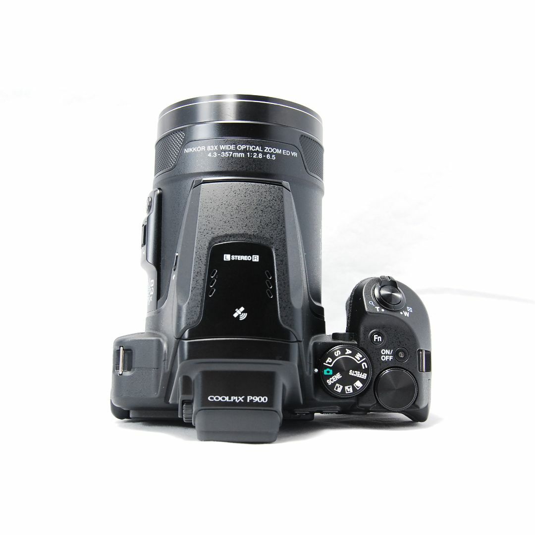 Nikon(ニコン)のNikon COOLPIX P900 光学83倍ズーム クールピクス スマホ/家電/カメラのカメラ(コンパクトデジタルカメラ)の商品写真