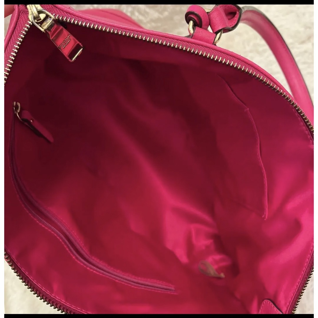 Victoria's Secret(ヴィクトリアズシークレット)の❤︎超美品❤︎VICTORIA SECRET ピンクバッグ❤︎早い者勝ち レディースのバッグ(ハンドバッグ)の商品写真