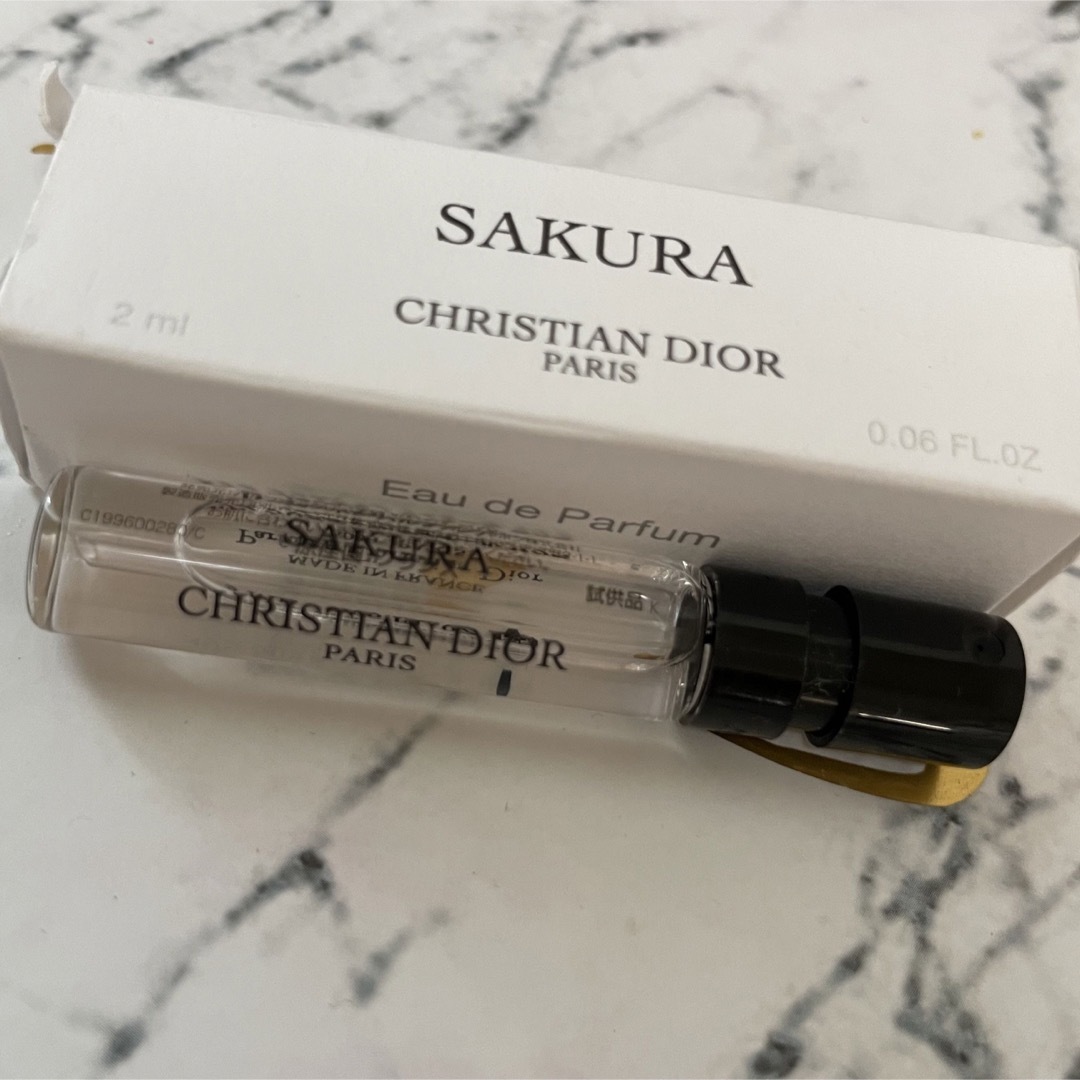 Christian Dior(クリスチャンディオール)のディオール サクラ 香水 サンプル コスメ/美容の香水(香水(女性用))の商品写真